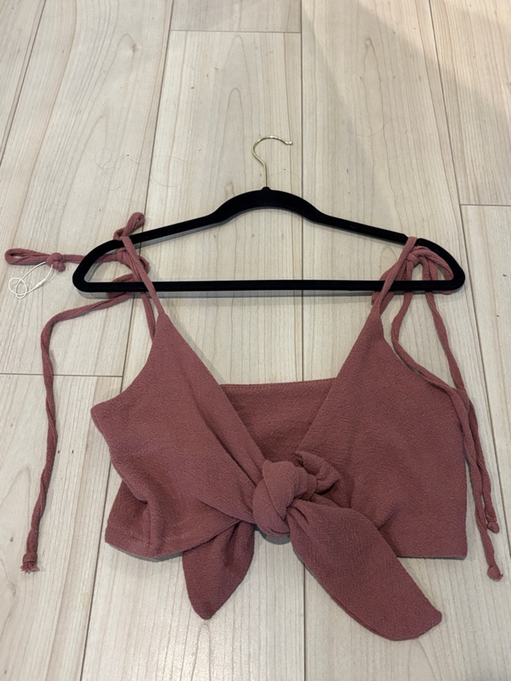 Source Unknown Dusty Rose Tie-Front Spaghetti Strap Crop Top